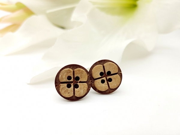 Kokosnuss Knopf Ohrstecker mit Blume